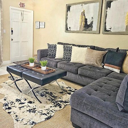 Glam 2 Bedroom Apartment Close To Nsu In Cooper City 외부 사진